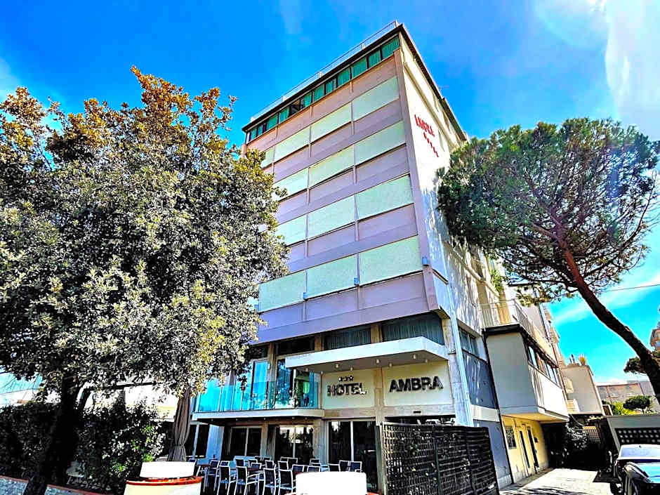 HOTEL AMBRA - Fronte Mare - Vicinissimi al Centro