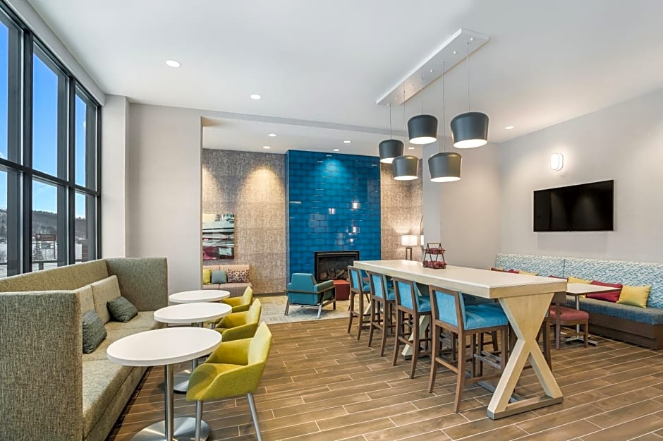 Hampton Inn & Suites Houghton