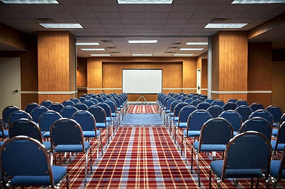 Graduate by Hilton Lincoln