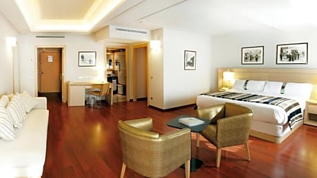 JUNIOR SUITE DELUXE (1 ADULT)