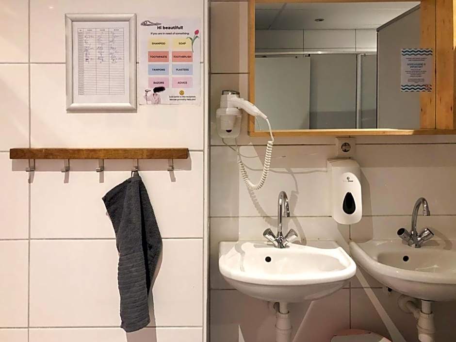 Hostel ROOM Rotterdam