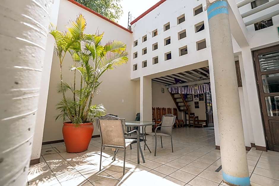 HOTEL NIUT-JA