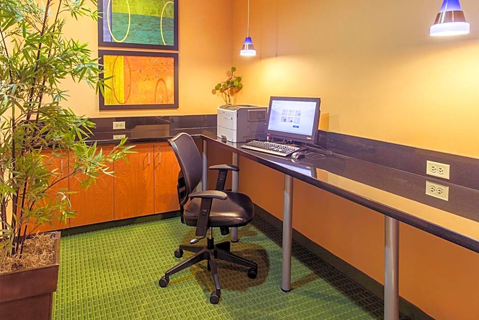 Fairfield Inn & Suites by Marriott Canton