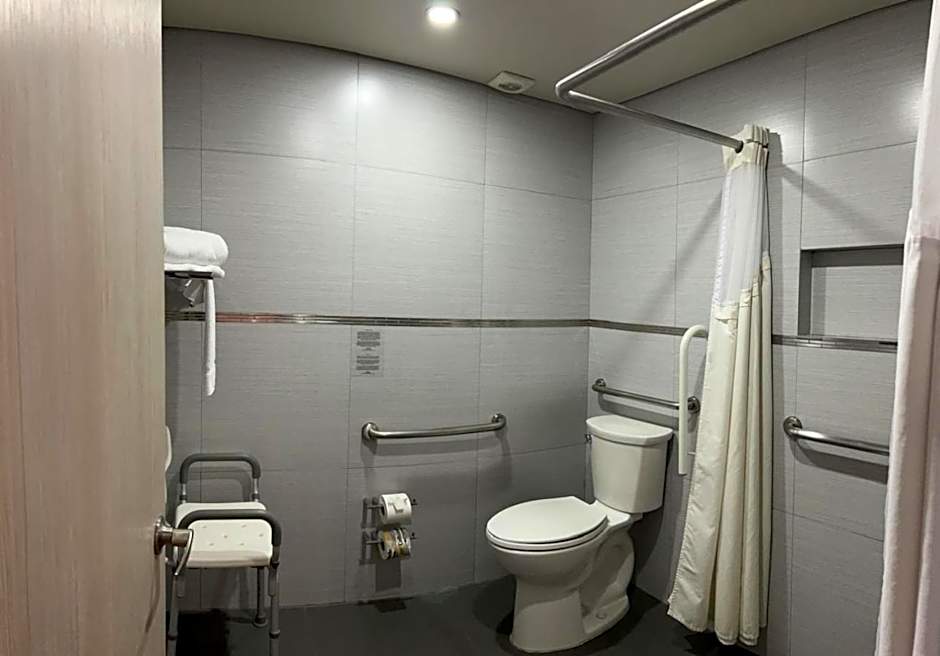 Holiday Inn Express Mexico - Toreo By IHG