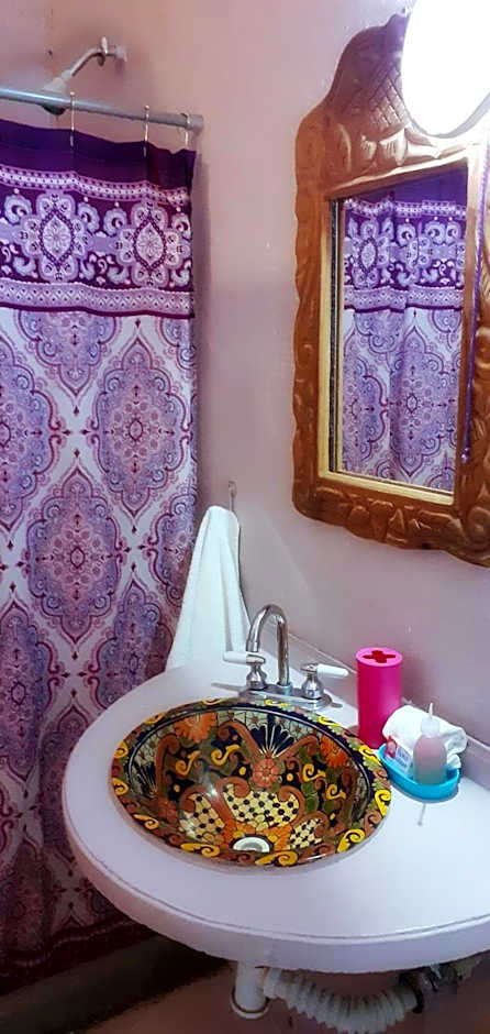 Riad Lola