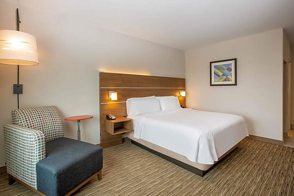 HOLIDAY INN EXPRESS HOTEL & SUITES ATLANTA SOUTHWEST-FAIRBURN By IHG