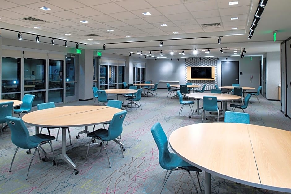 Aloft Charlotte Airport