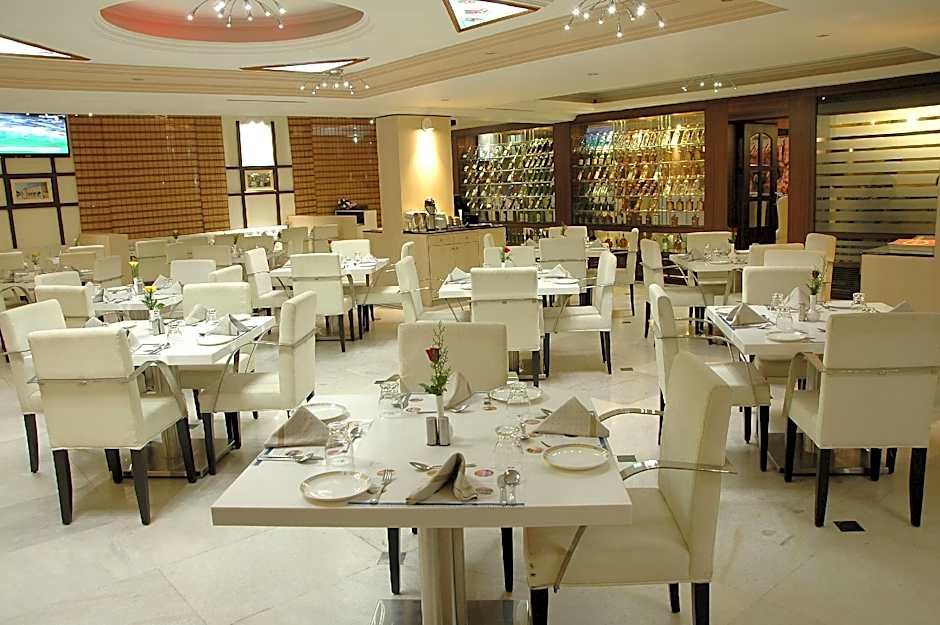 Hotel Sandesh The Prince