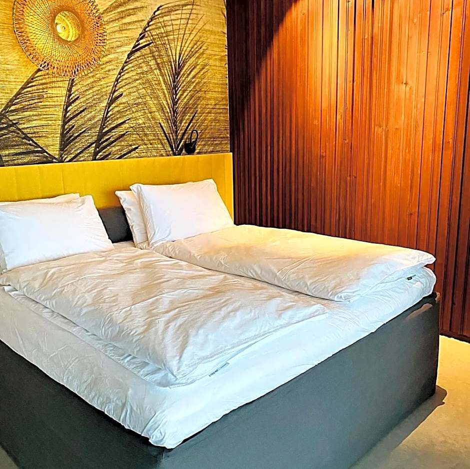 ORANGE LOUNGE Attersee