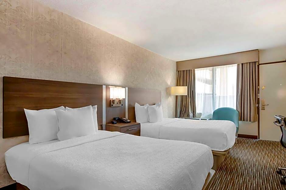 Best Western Mill River Manor