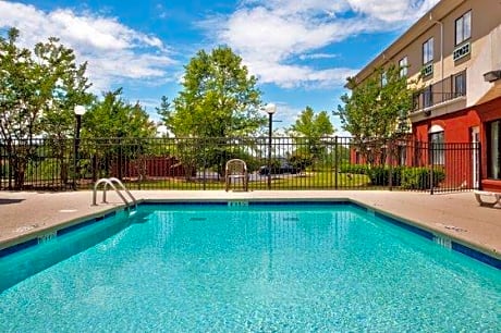 Holiday Inn Express Hotel & Suites Buford-Mall Of Georgia