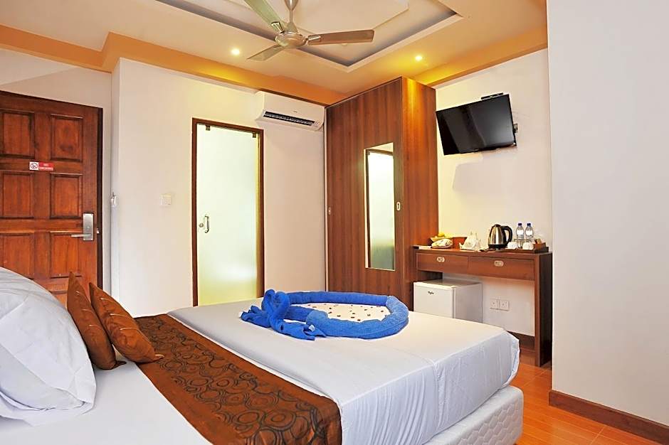 Turquoise Residence by UI