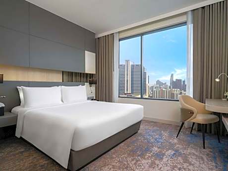 Deluxe Suite 1 Queen bed