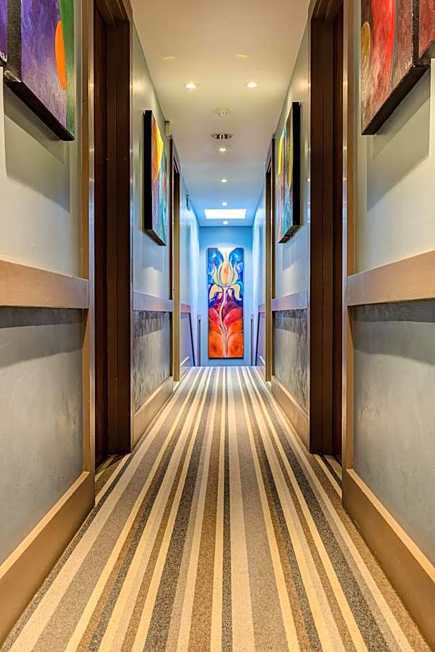 Hotel 55