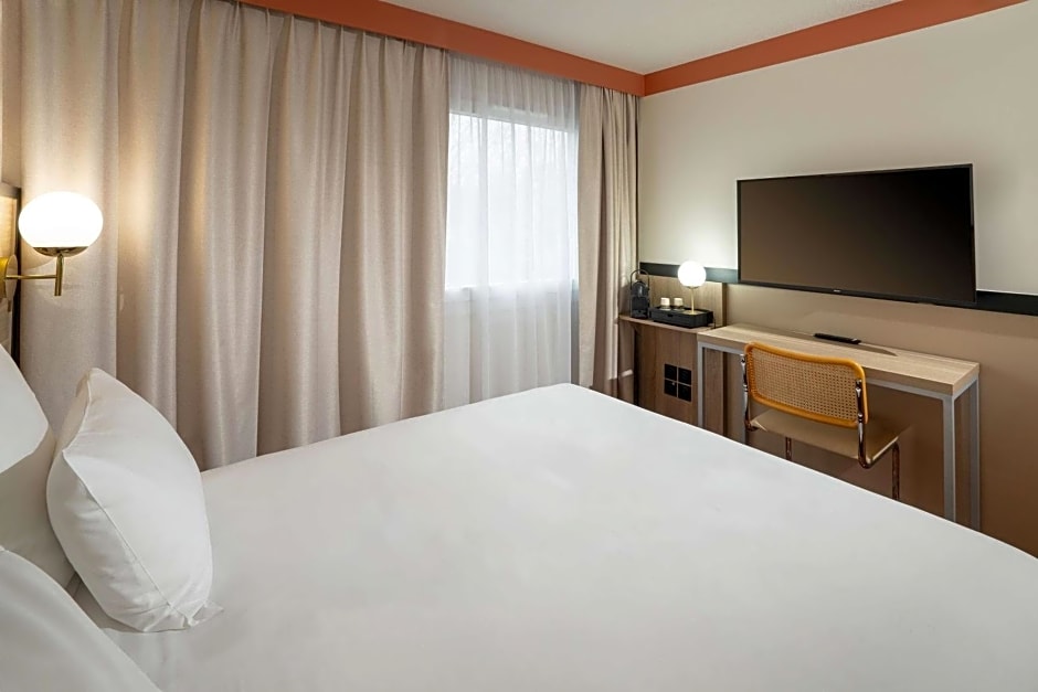Sure Hotel by Best Western Caen Memorial