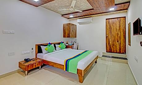 Hotel Sai Samrat Resort Satara