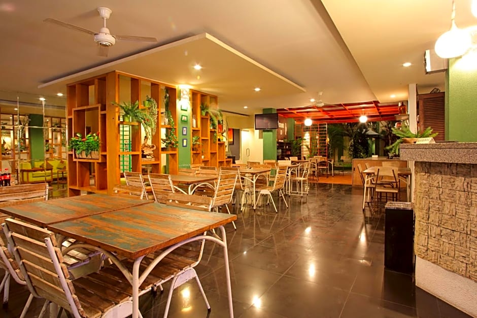 Spazzio Bali Hotel