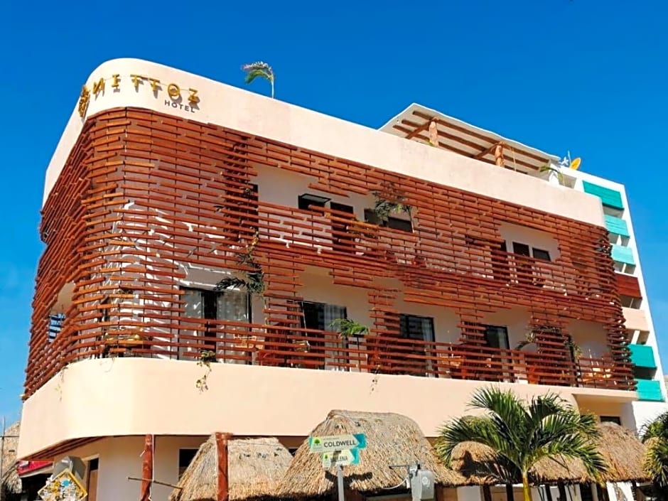 HOTEL MITTOZ HOLBOX