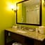 Holiday Inn Express Hickory-Hickory Mart By IHG
