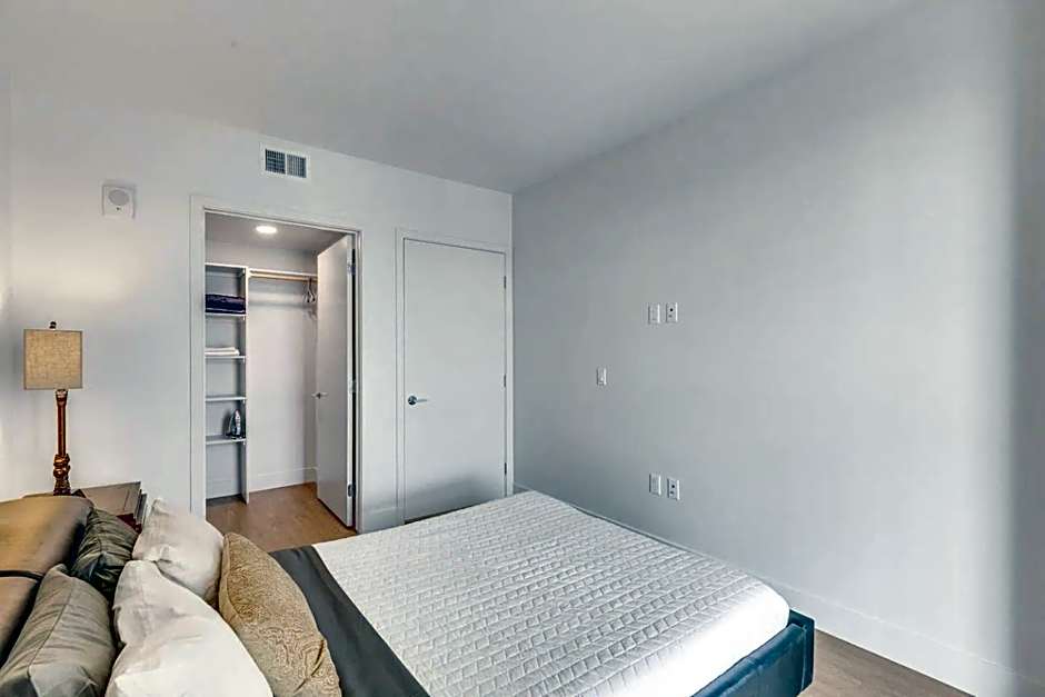 Apart Hotel near Dodgers Stadium