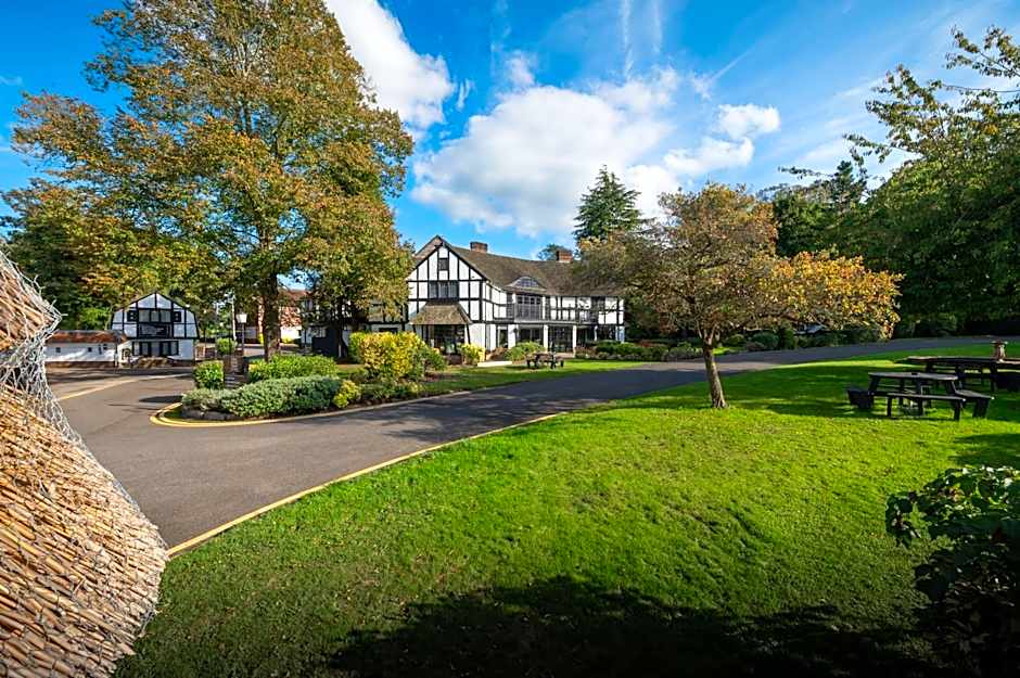 Thatchers Hotel