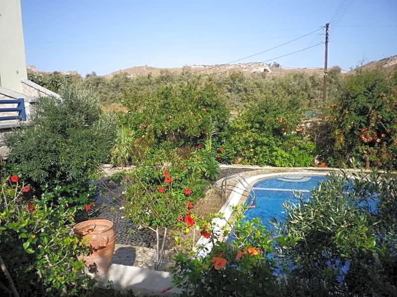 Karterados Beach Apartments