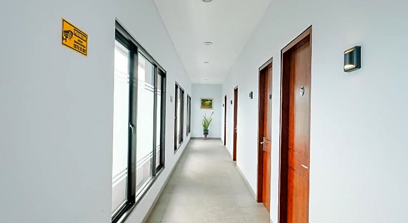 Sans Hotel Rajawali Surabaya by RedDoorz