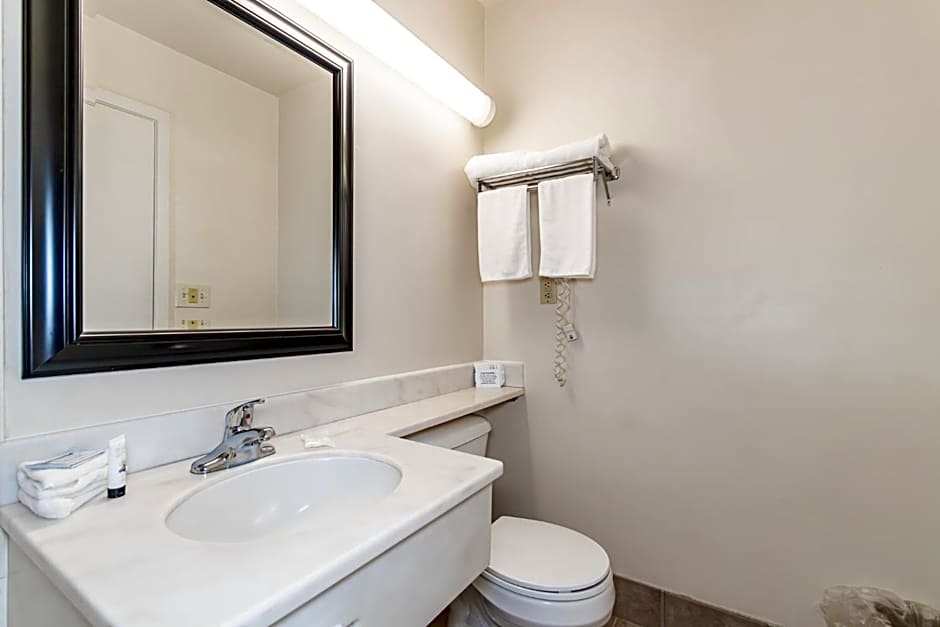 Americas Best Value Inn Austinburg