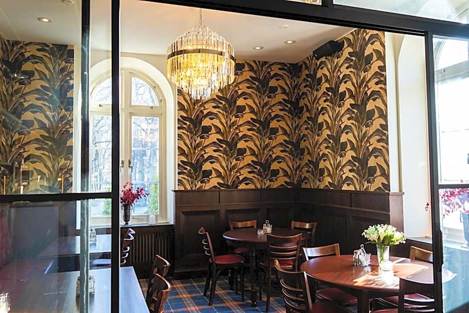 Vänerport Stadshotell i Mariestad