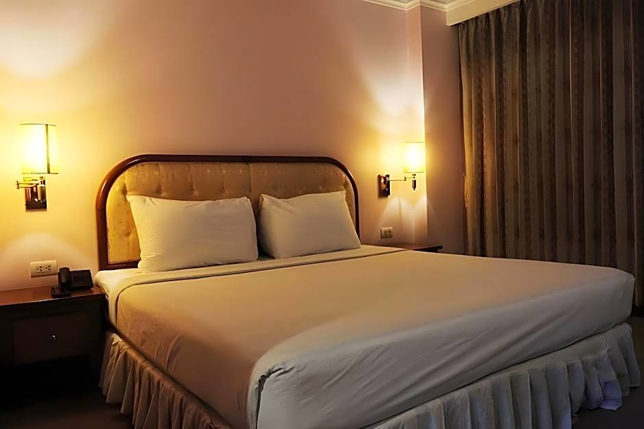 Western Grand Hotel Ratchaburi