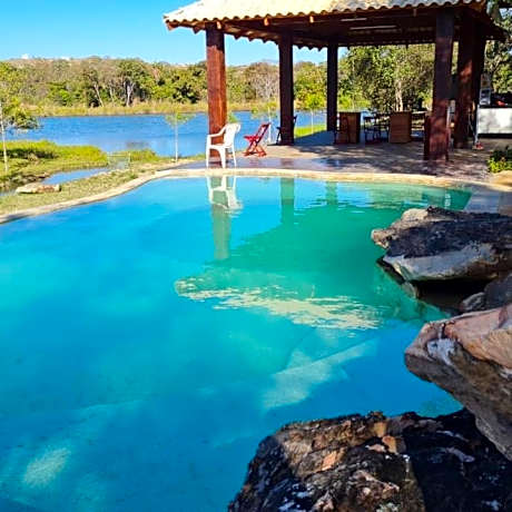 Chalé defronte Lagoa na Serra do Cipó próximo a Cachoeira Grande, Cachoeira do Pedrão e Cachoeira Véu da Noiva