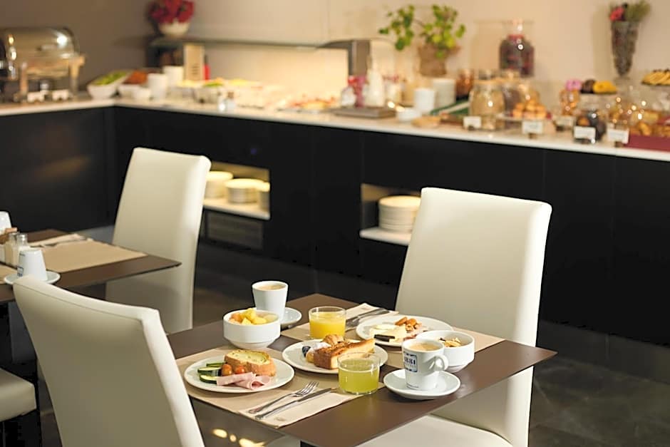 1881 Barcelona Gran Rosellon Hotel