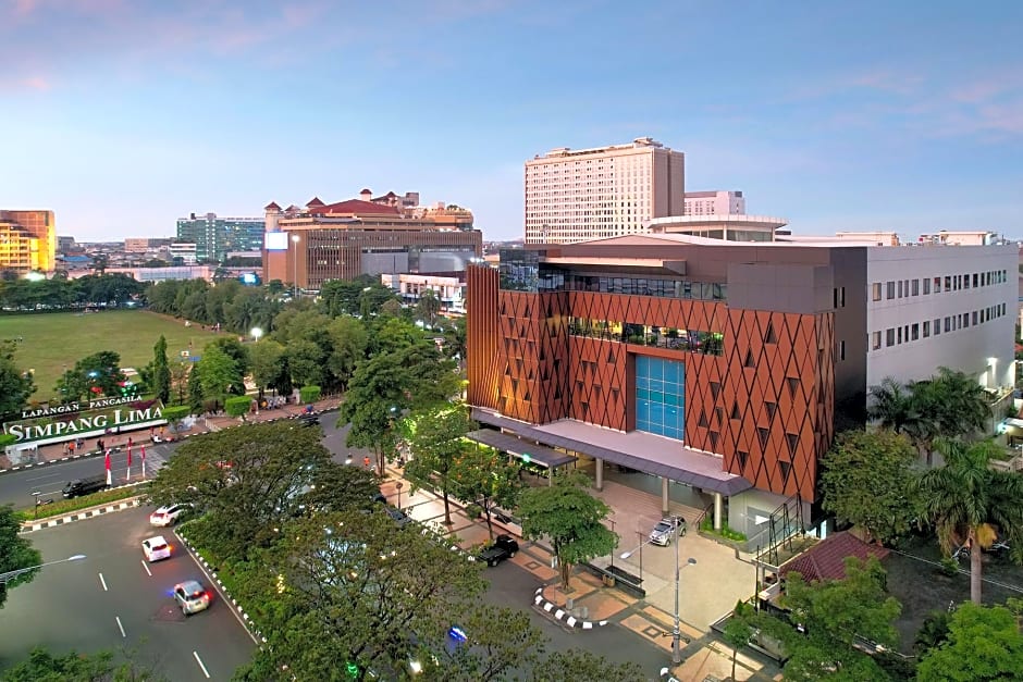 ibis Styles Semarang Simpang Lima