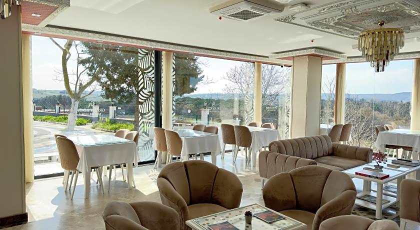 GREEN ROOF BOUTIQUE HOTEL