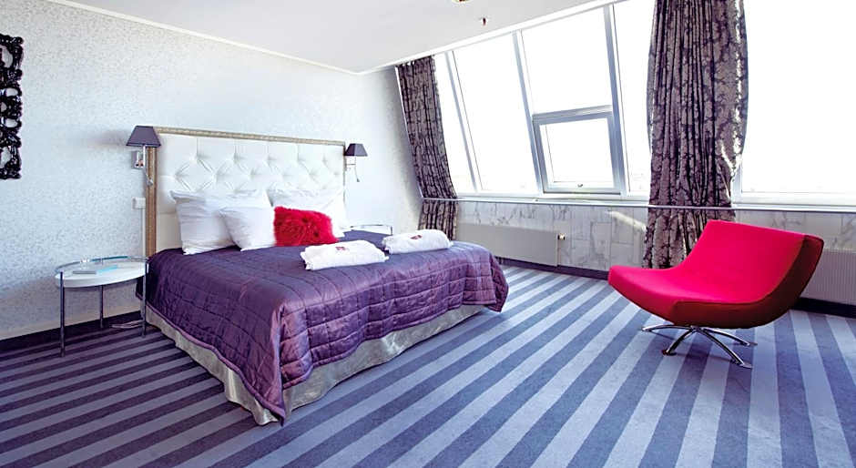 Home Hotel Grand Olav