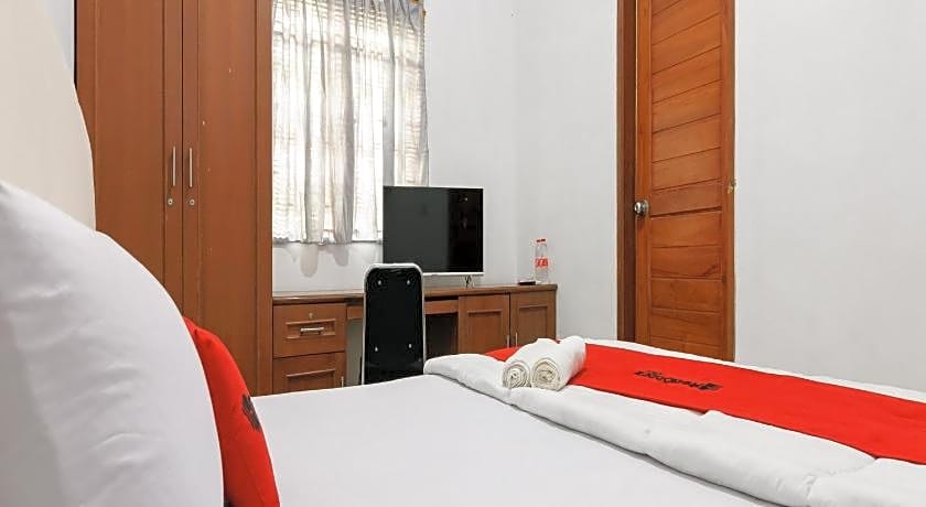 Capital O 93279 Asyoka Penginapan Pasutri