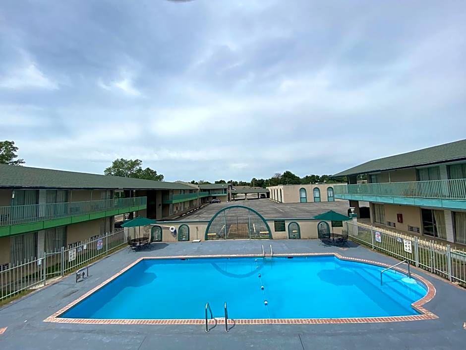 The Hastings Inn Parsons