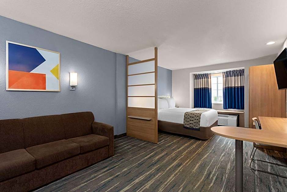 Microtel Inn & Suites By Wyndham Zephyrhills