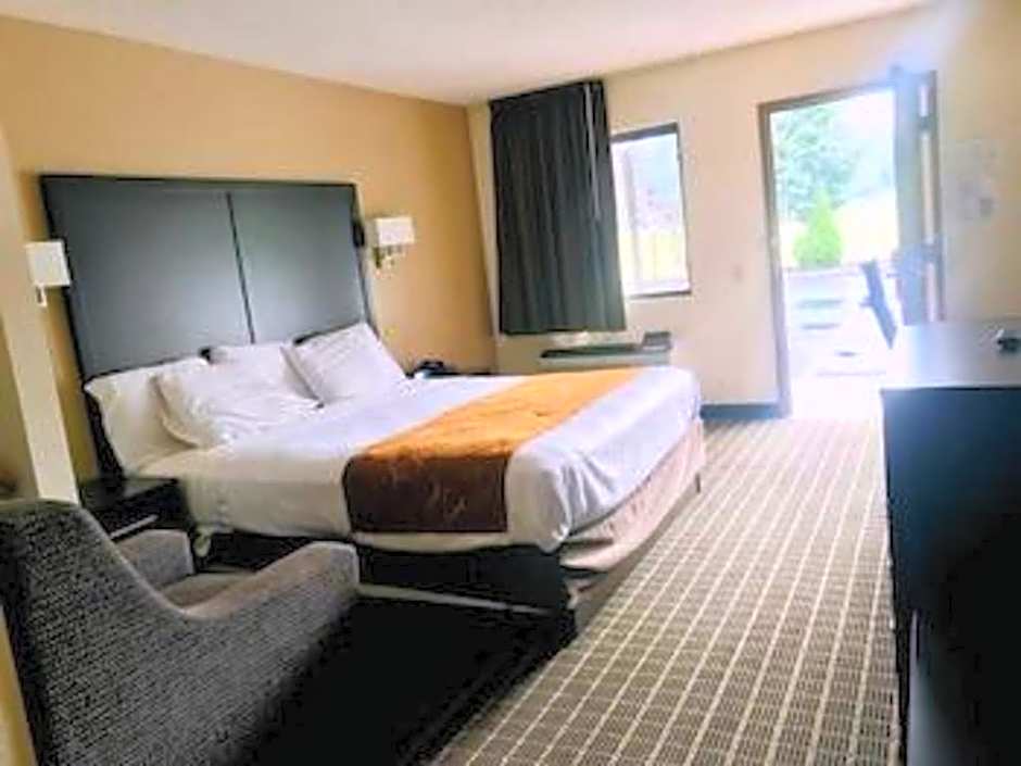 Baymont by Wyndham Acworth