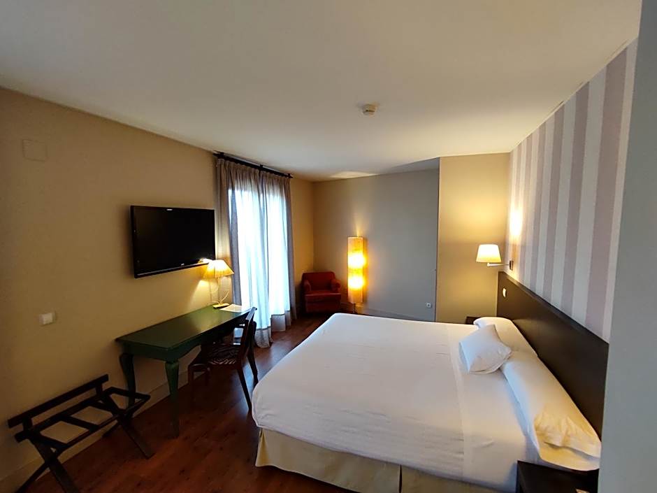 Hotel Puerta del Arco