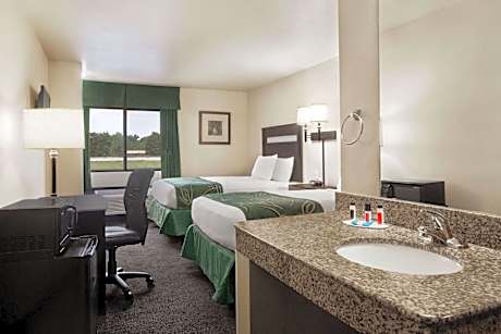 Queen Room with Two Queen Beds - Non-Smoking