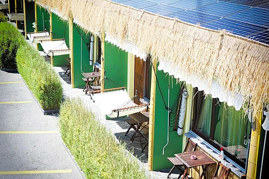 Bamboohouse Motel Riazzino