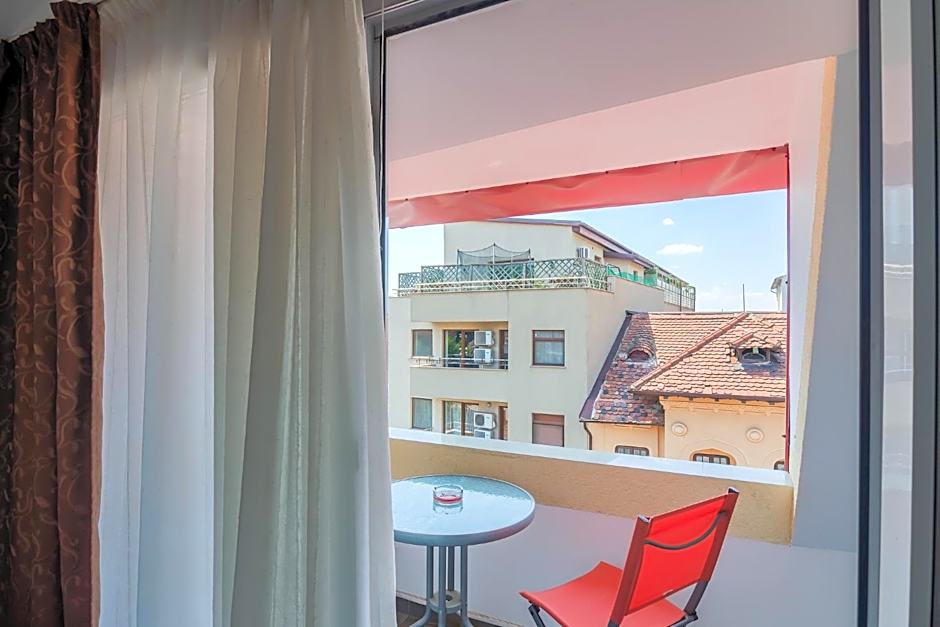 Hotel Tranzzit