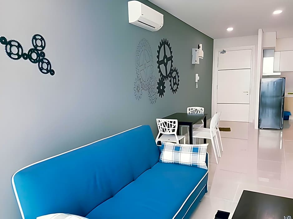 Holi 1Medini Suites Legoland