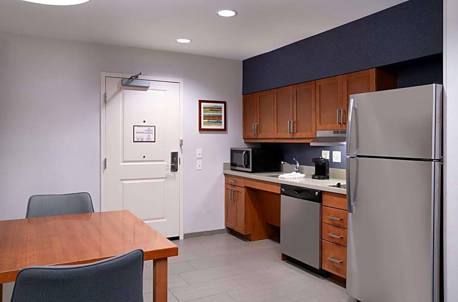 Homewood Suites by Hilton Gateway Hills Nashua