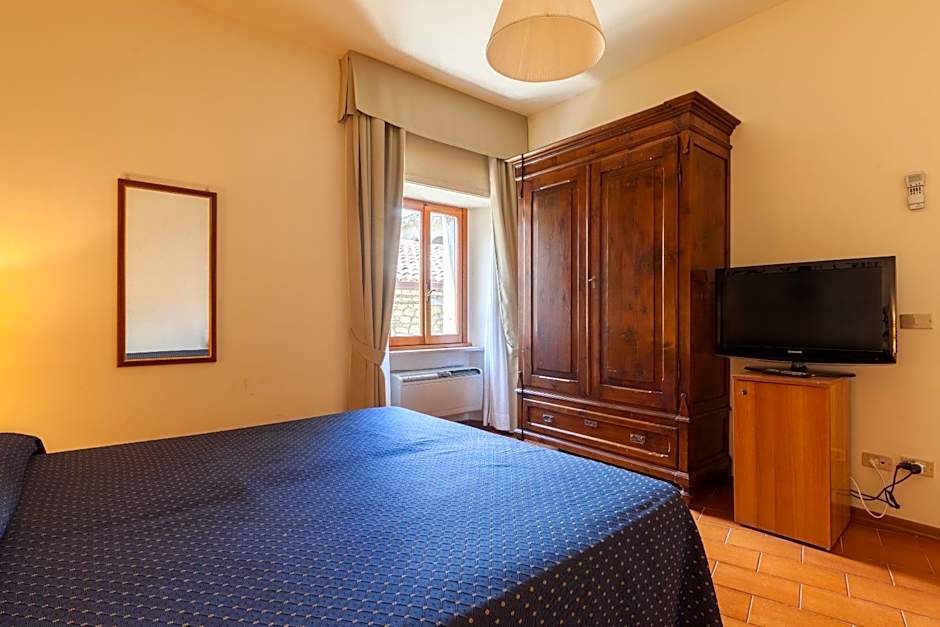 Hotel Titano