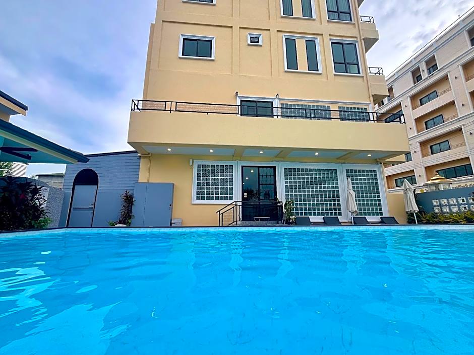 USABAI Riverside Boutique Hotel