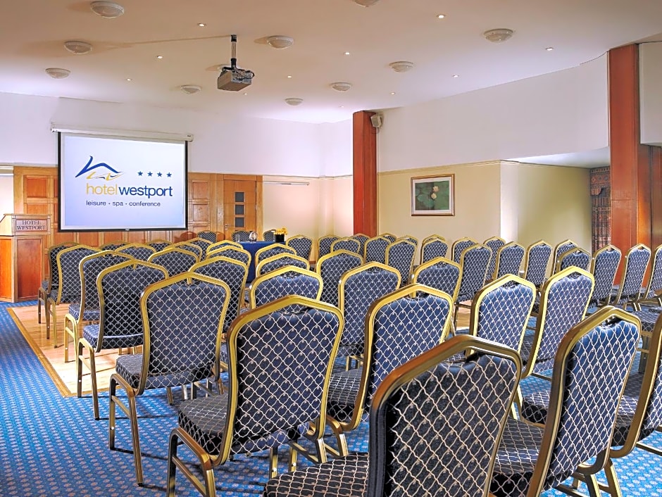 Hotel Westport - Leisure Spa and Conference
