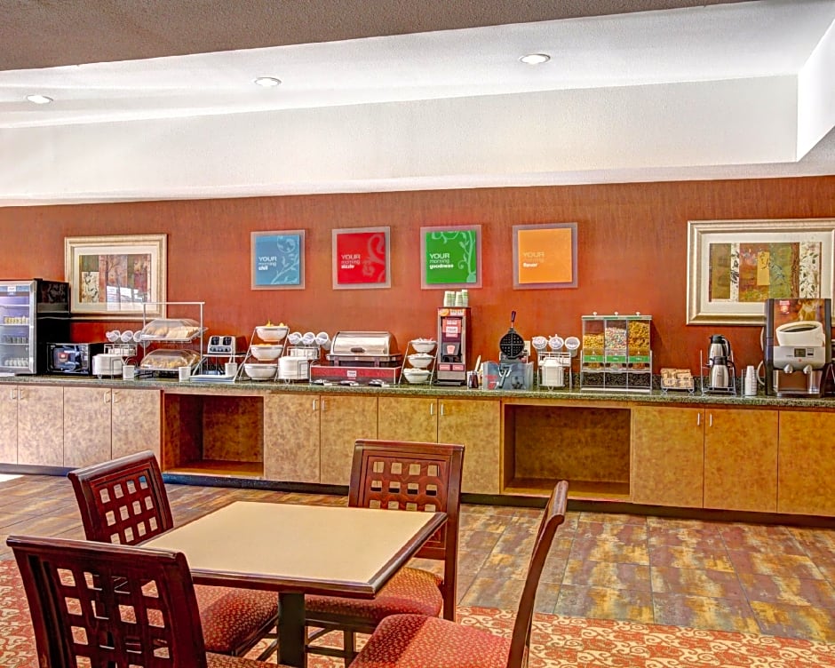 Comfort Suites