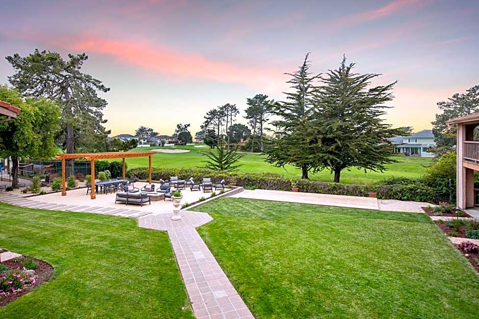 Half Moon Bay Lodge